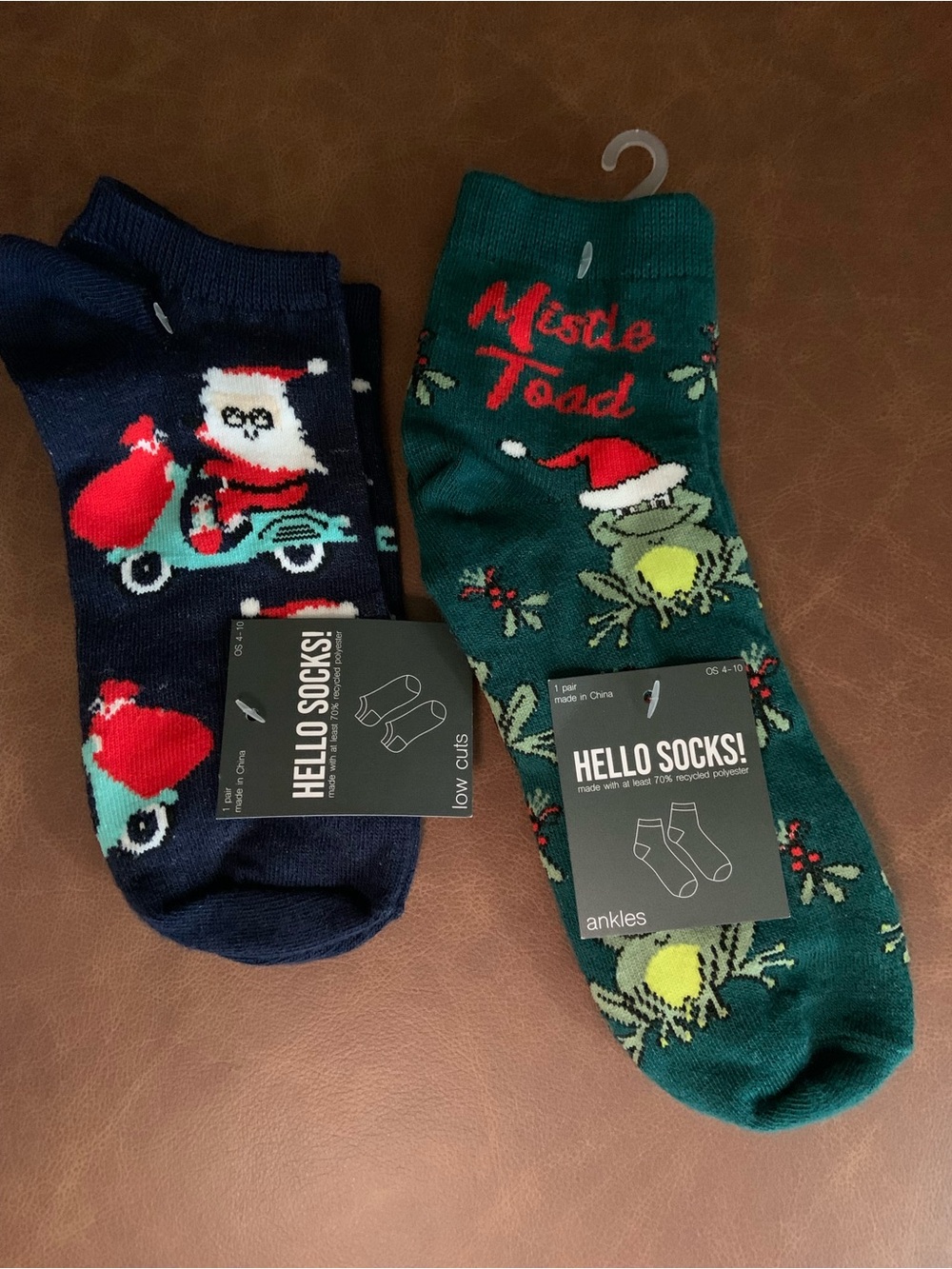Hello Socks! Fun Christmas socks. Shoe size 4-10